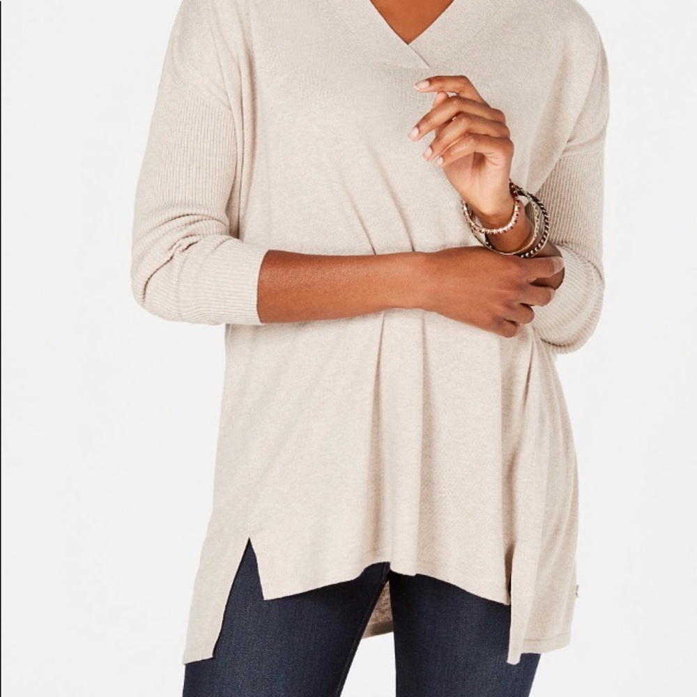 V-neck Tunic Tunic Sweater NWT